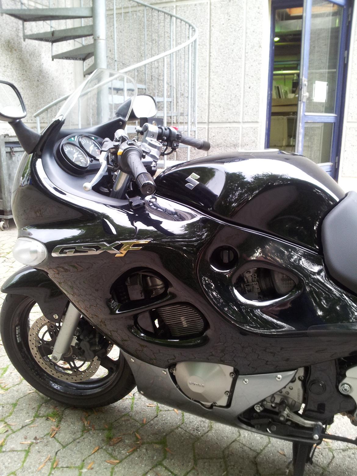 Suzuki Gsx750f billede 7