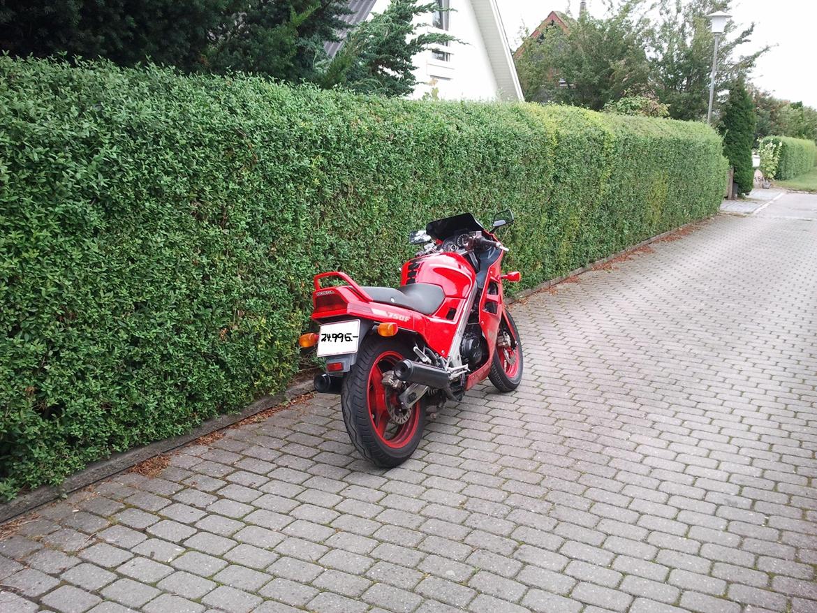 Honda vfr 750 f (solgt) billede 4