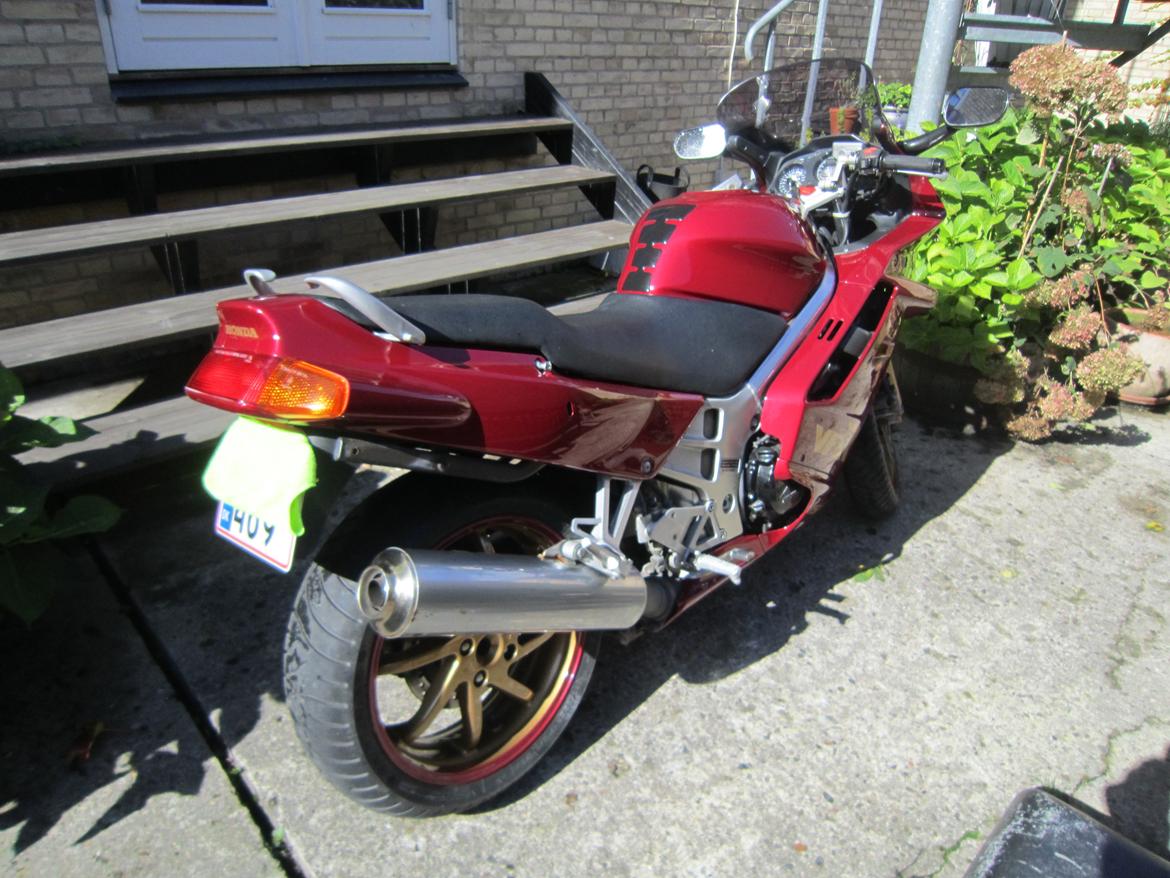 Honda VFR 750 RC 36 billede 2