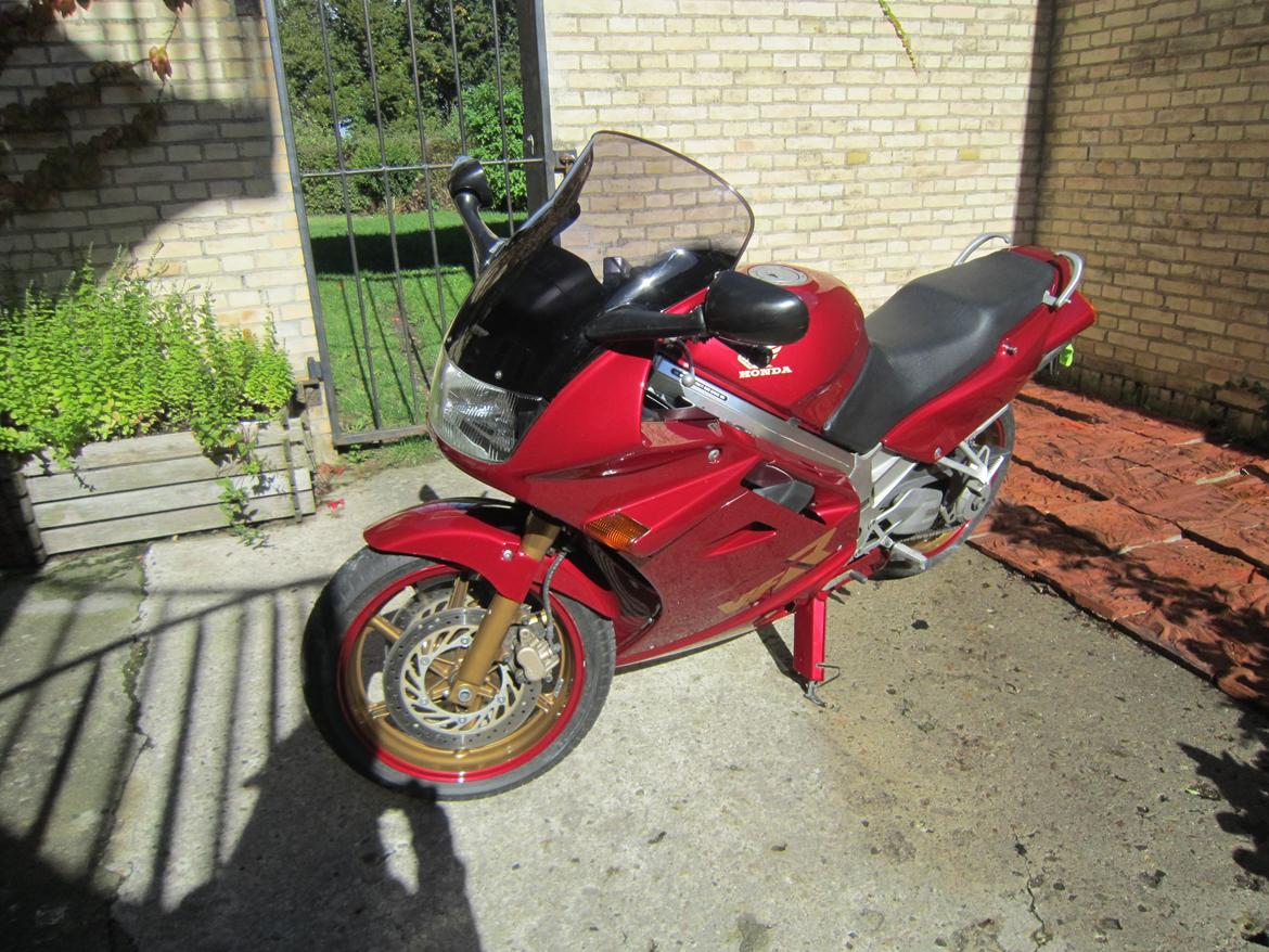 Honda VFR 750 RC 36 billede 4