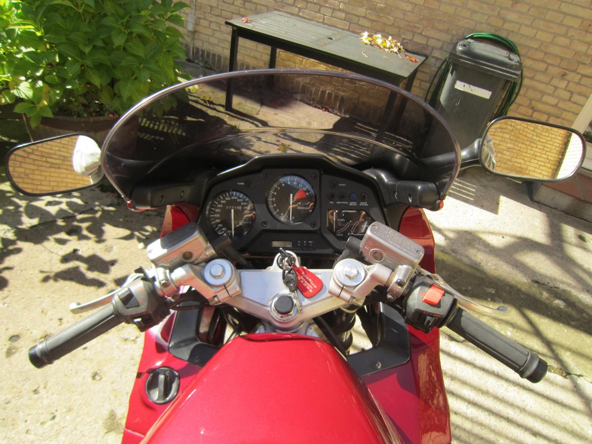 Honda VFR 750 RC 36 billede 8