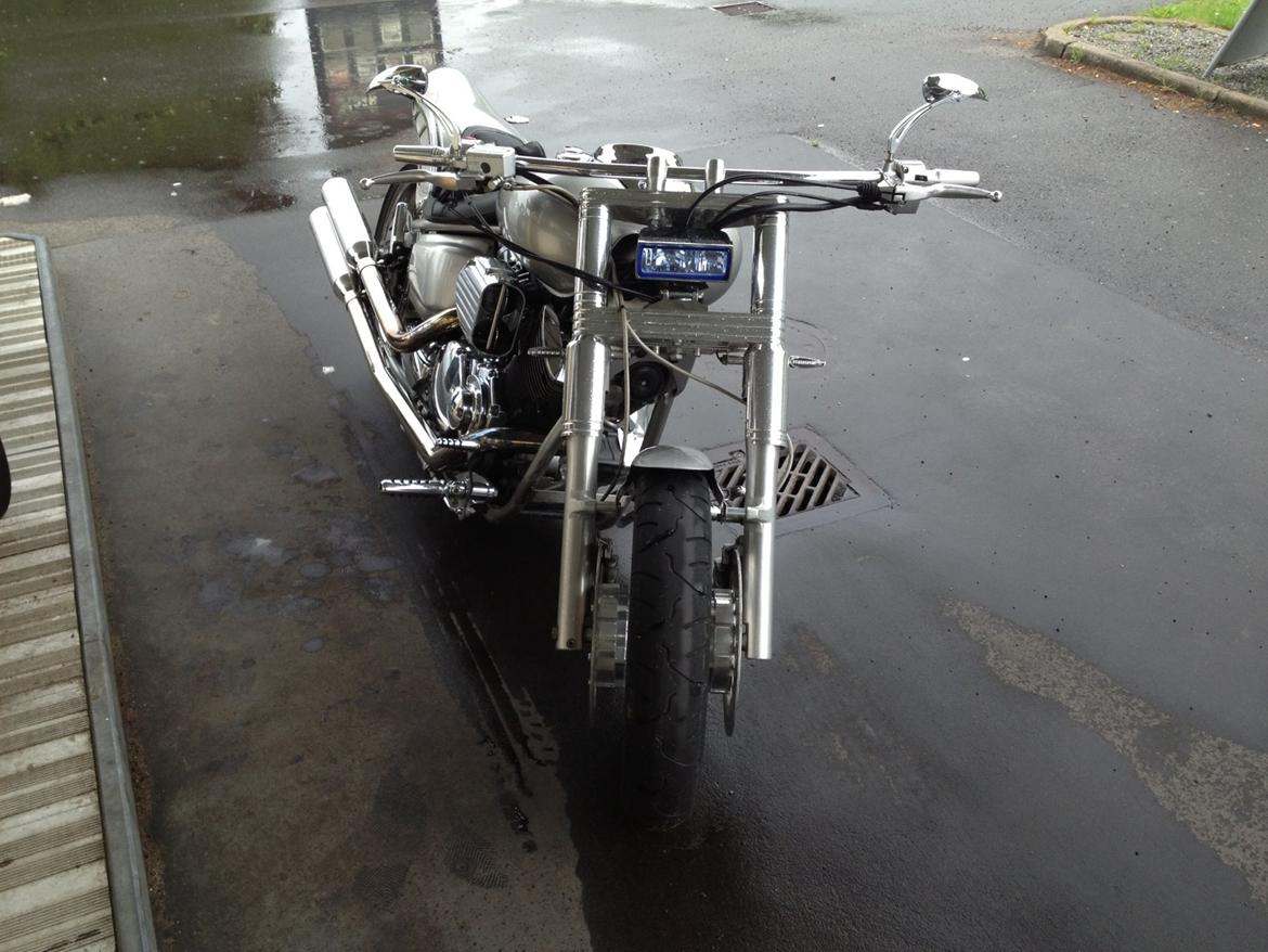 Yamaha XVS 1100 billede 8