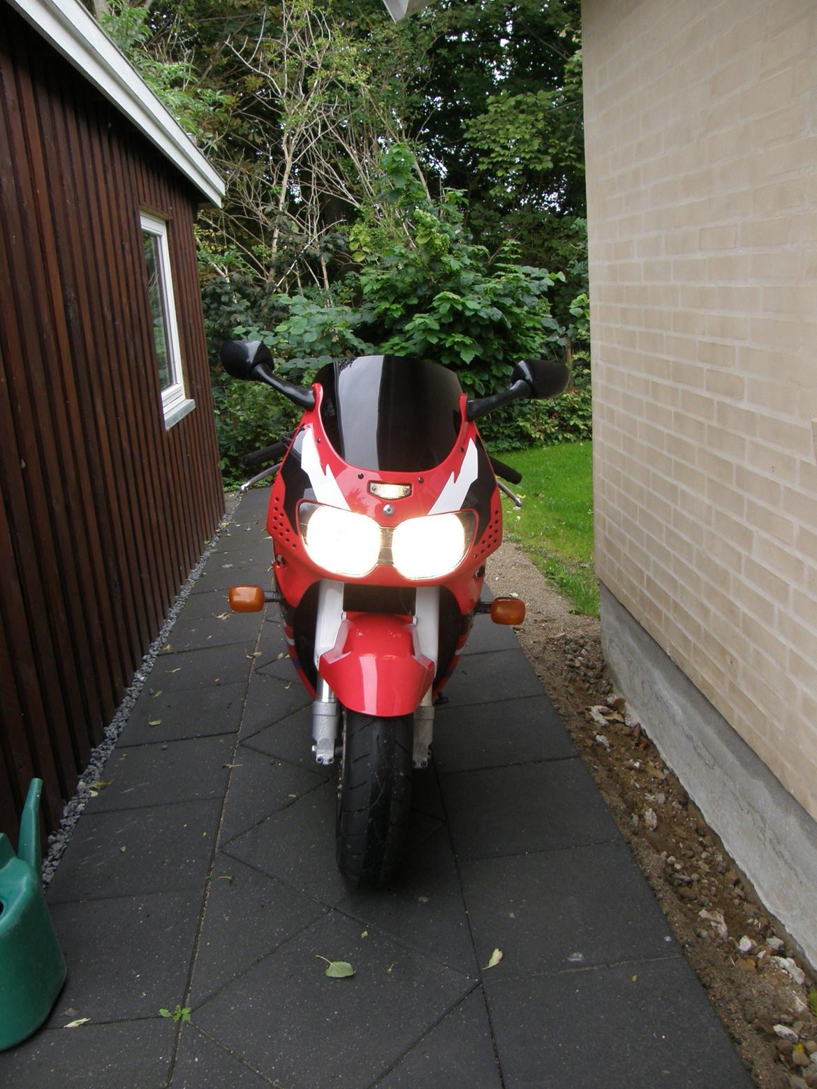 Honda CBR900RR Fireblade (solgt) billede 8