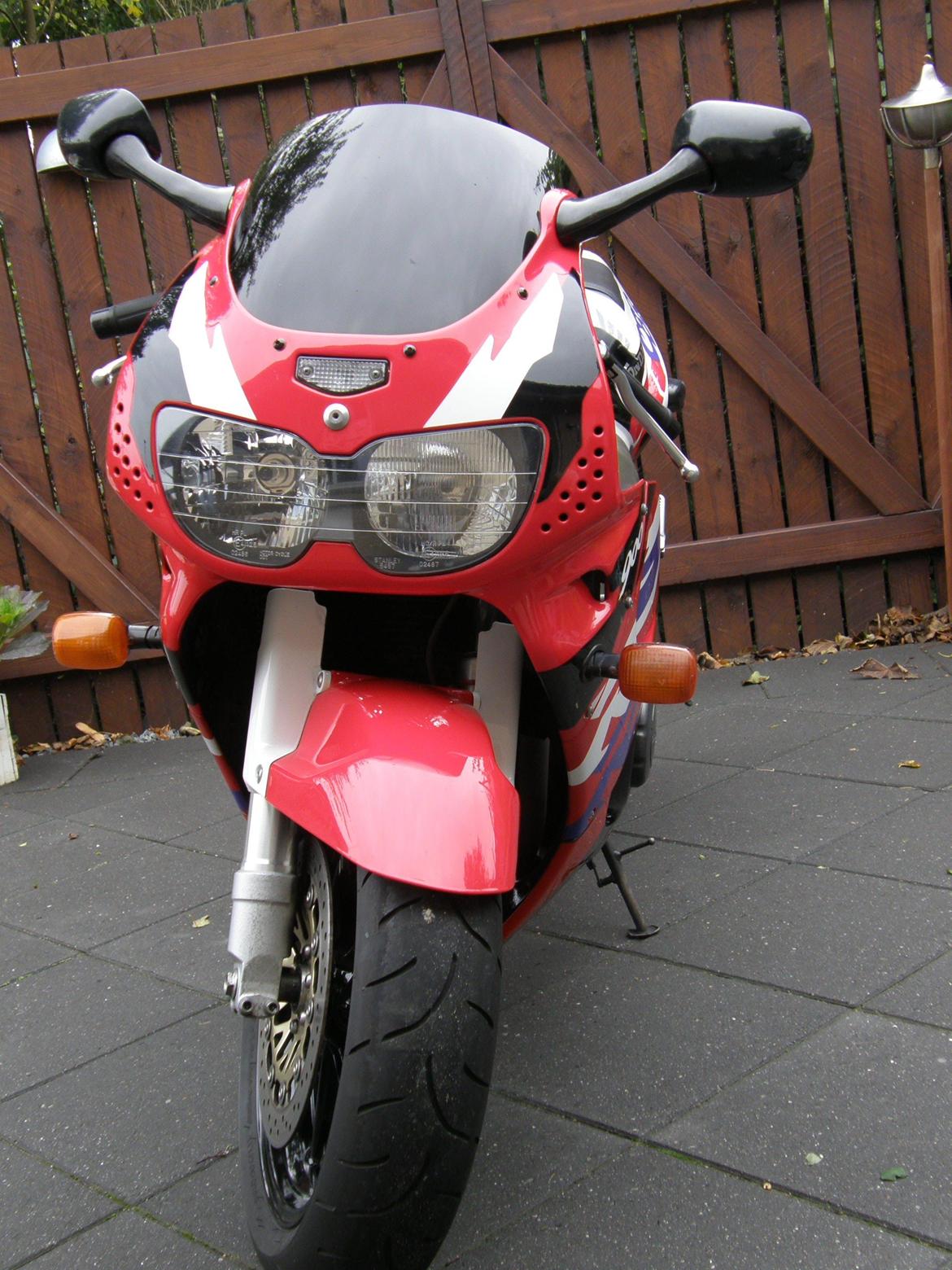 Honda CBR900RR Fireblade (solgt) billede 7