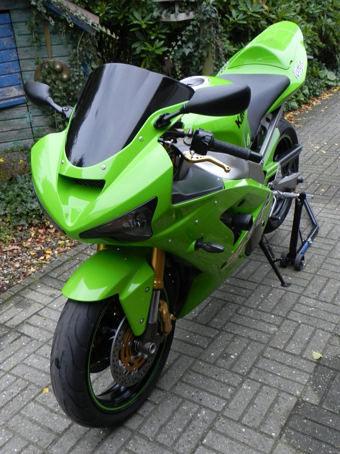 Kawasaki ZX6R billede 4