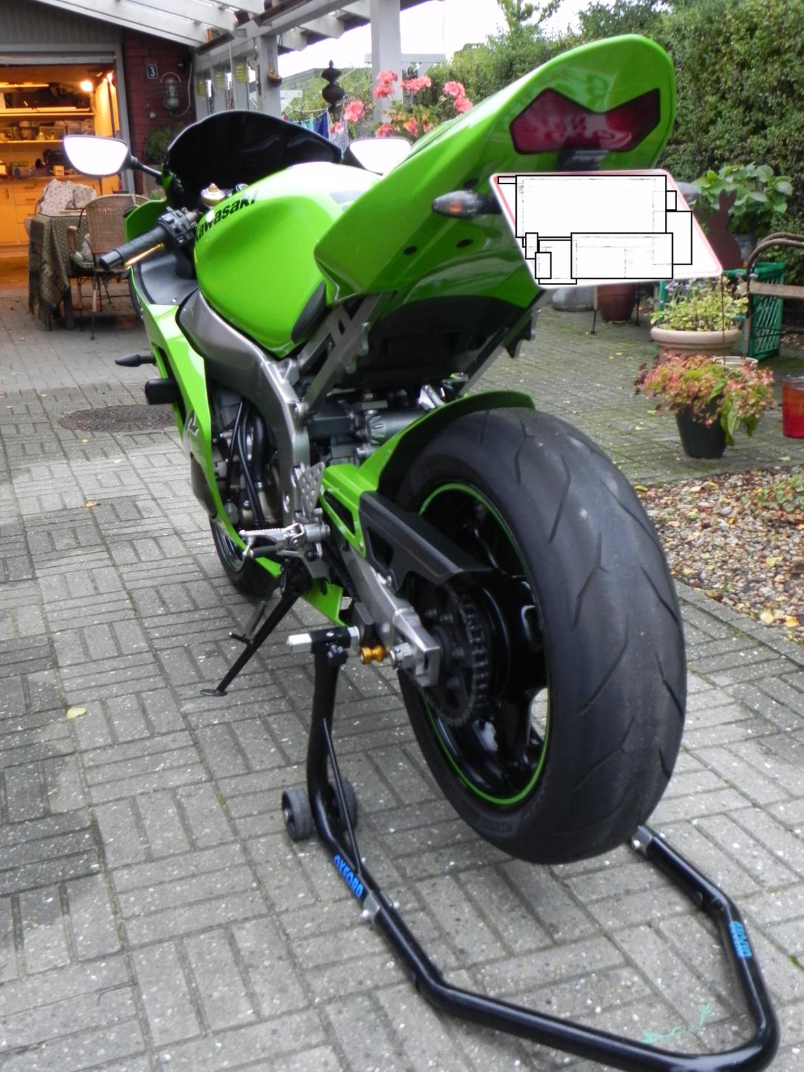 Kawasaki ZX6R billede 5