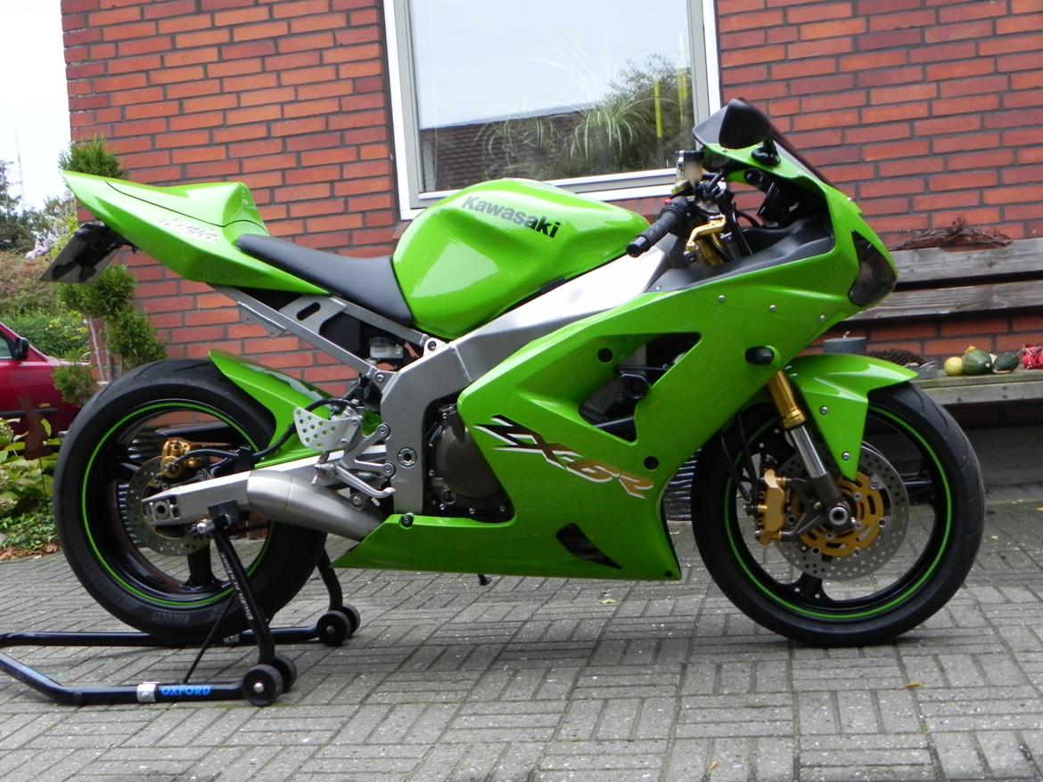Kawasaki ZX6R billede 3