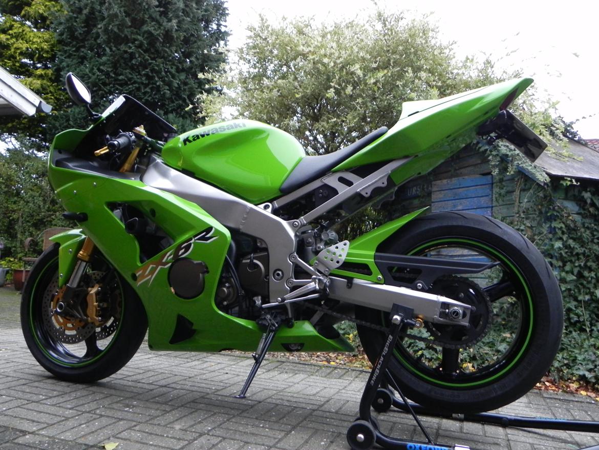 Kawasaki ZX6R billede 8