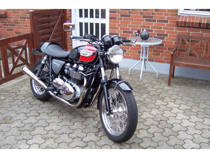 Triumph bonneville T100 billede 1