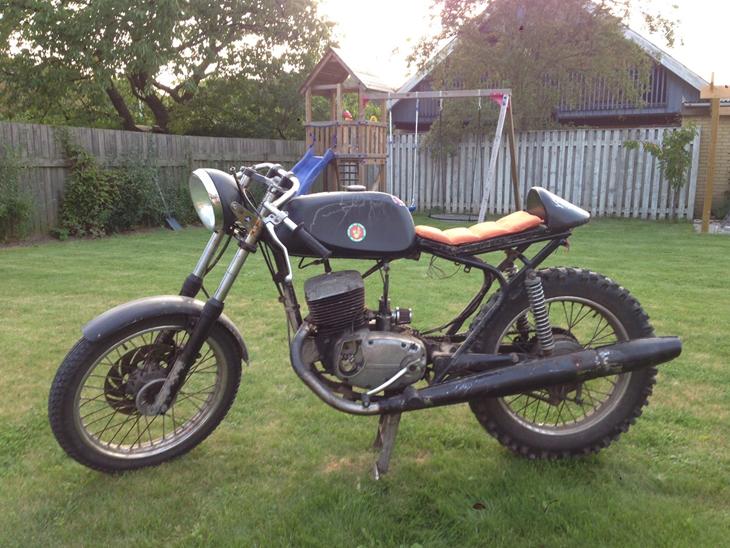 {{currentPhoto.altText}} billede {{currentPhoto.number}}