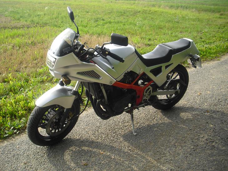 Suzuki GSX400XS Impulse billede 1