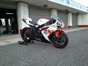 Yamaha YZF R1 >baneged<