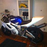 Yamaha YZF R6