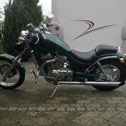 Suzuki VS750 Intruder