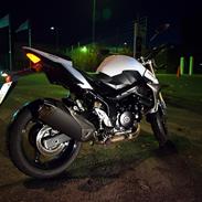 Suzuki GSR 750 AL2