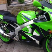 Kawasaki ZX6R