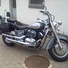 Yamaha xvs 1100 dragstar(V-star)