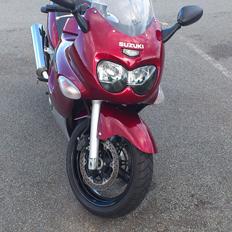 Suzuki GSX 750 F (solgt)