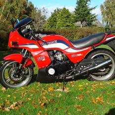 Kawasaki Kawasaki GPZ 750 **SOLGT**