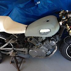 Yamaha ViRago 750 ccm. Cafe Racer