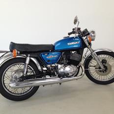 Suzuki GT 500 "SMOKER"