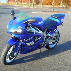 Yamaha R1