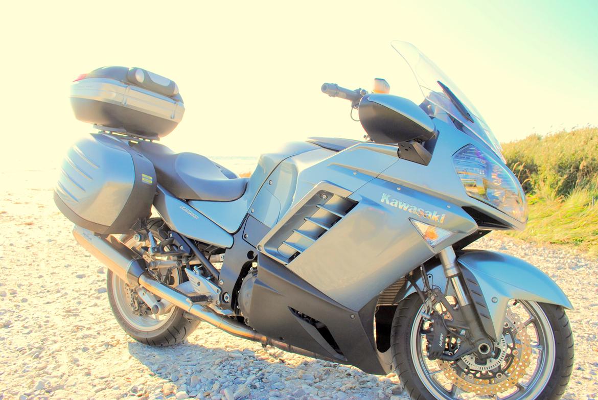 Kawasaki 1400 gtr billede 1