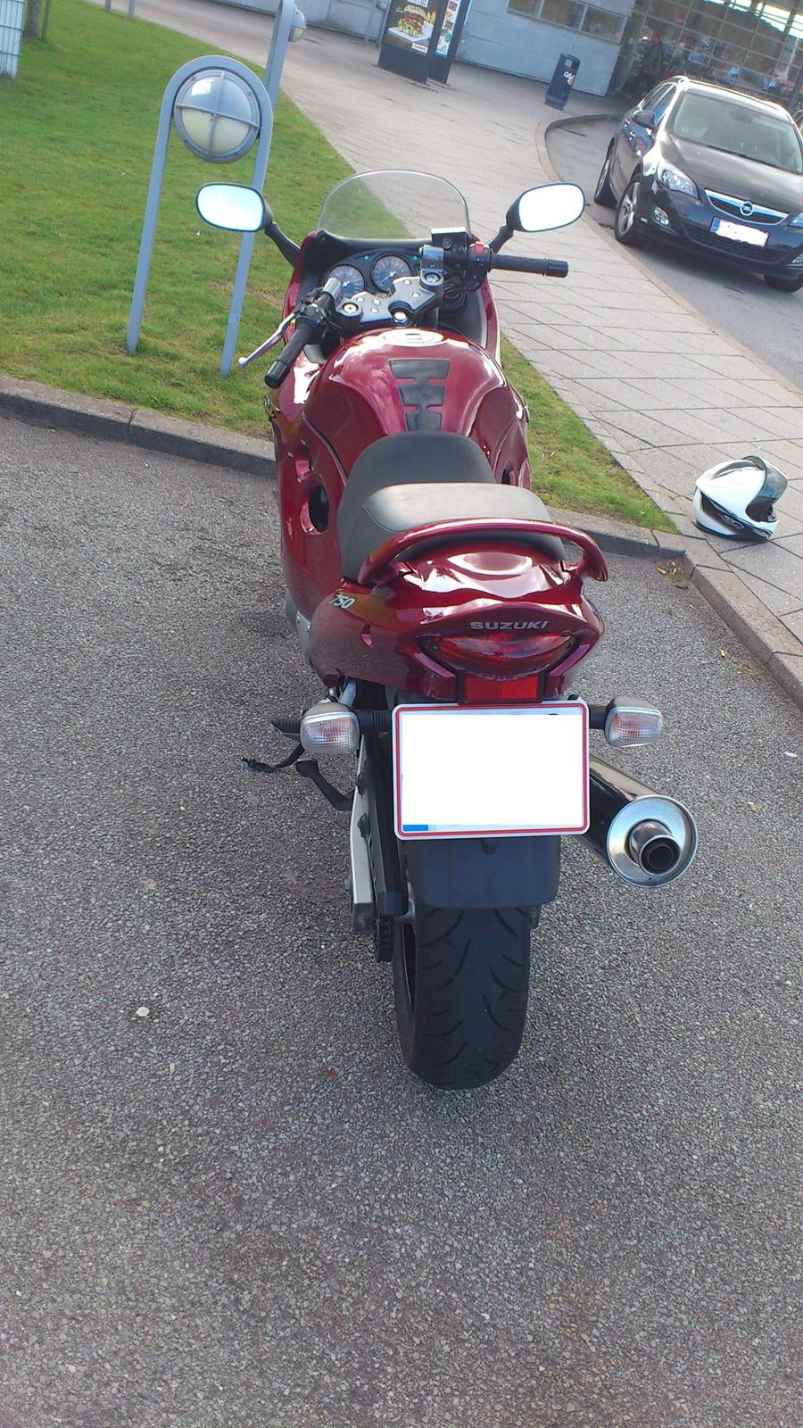 Suzuki GSX 750 F (solgt) billede 4