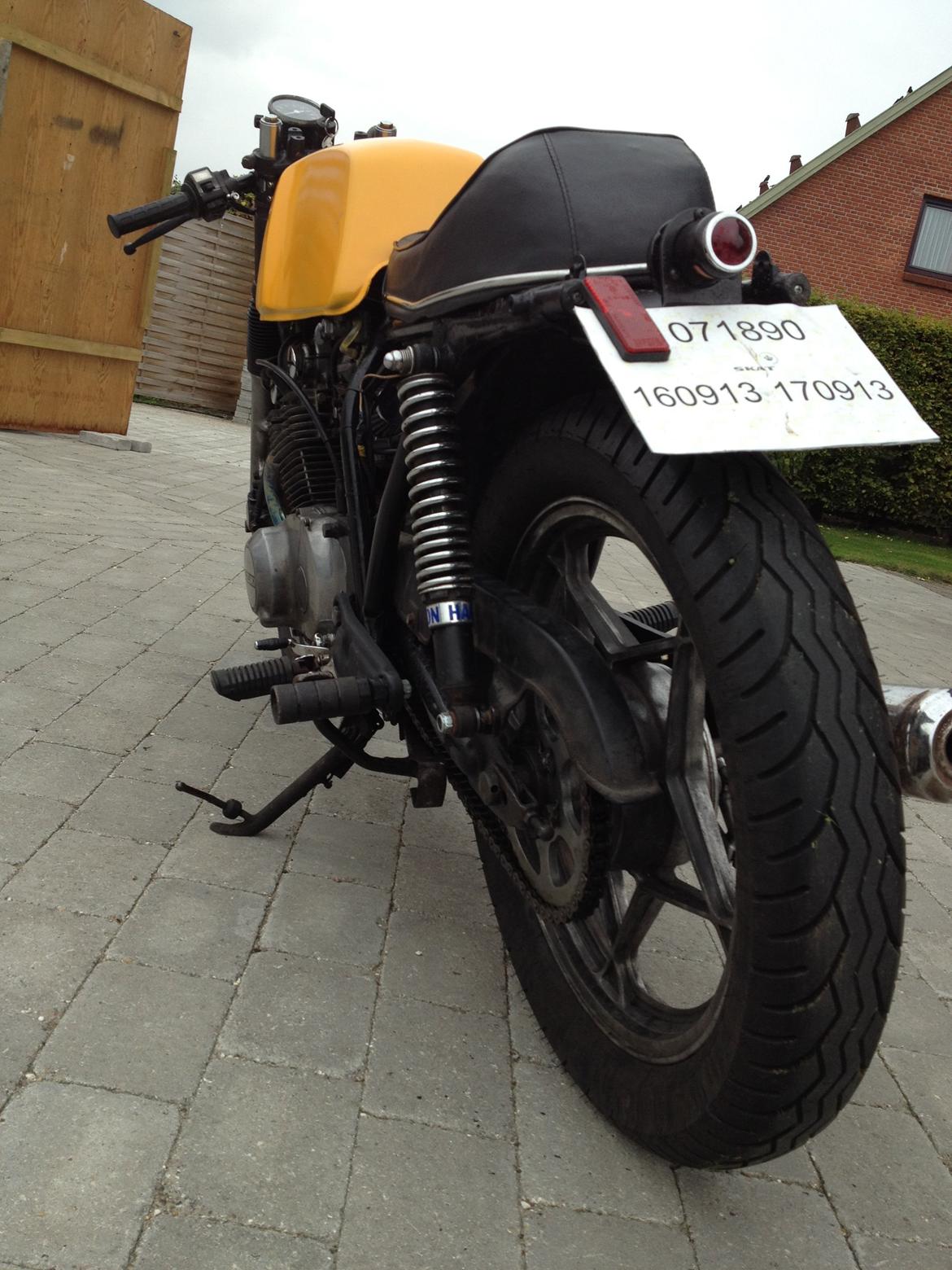 Suzuki gs 450 Cafe Racer billede 8