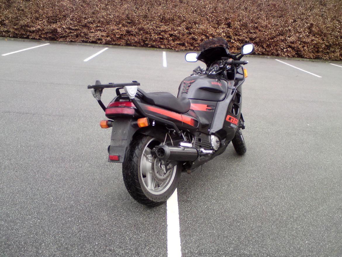 Honda CBR 1000F billede 3