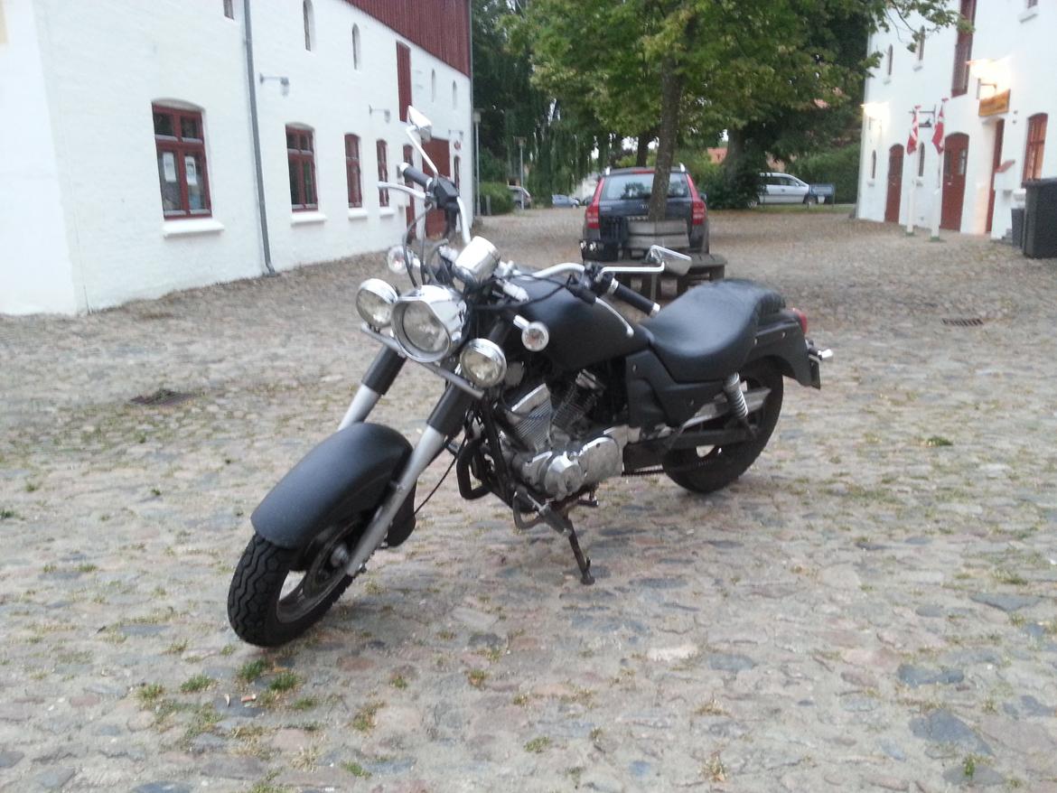 Jinlun JL250V  Euro 3    SOLGT - Jeg har lige købt denne motorcykel i brønderslev billede 1