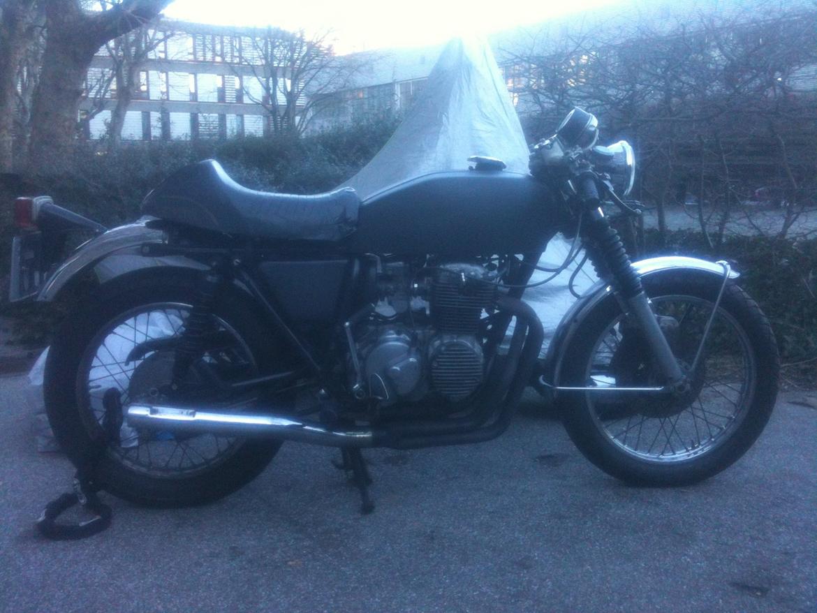 Honda CB400 Four Bobber billede 4