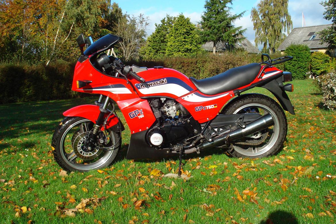 Kawasaki Kawasaki GPZ 750 **SOLGT** billede 1
