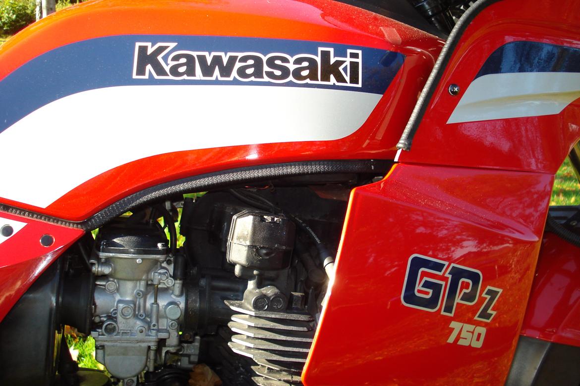 Kawasaki Kawasaki GPZ 750 **SOLGT** billede 3