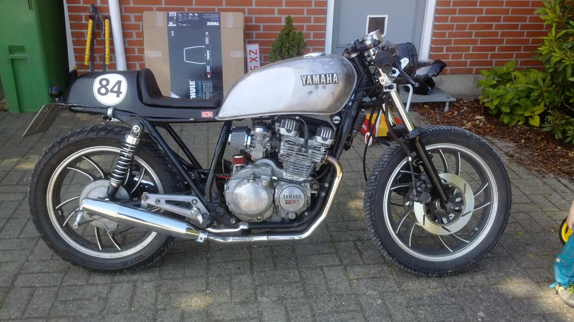 Yamaha XJ550 (4v8) - Café Racer billede 7