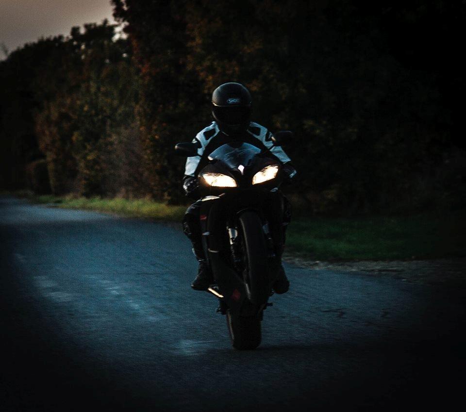 Yamaha YZF R6 **SOLGT** billede 9