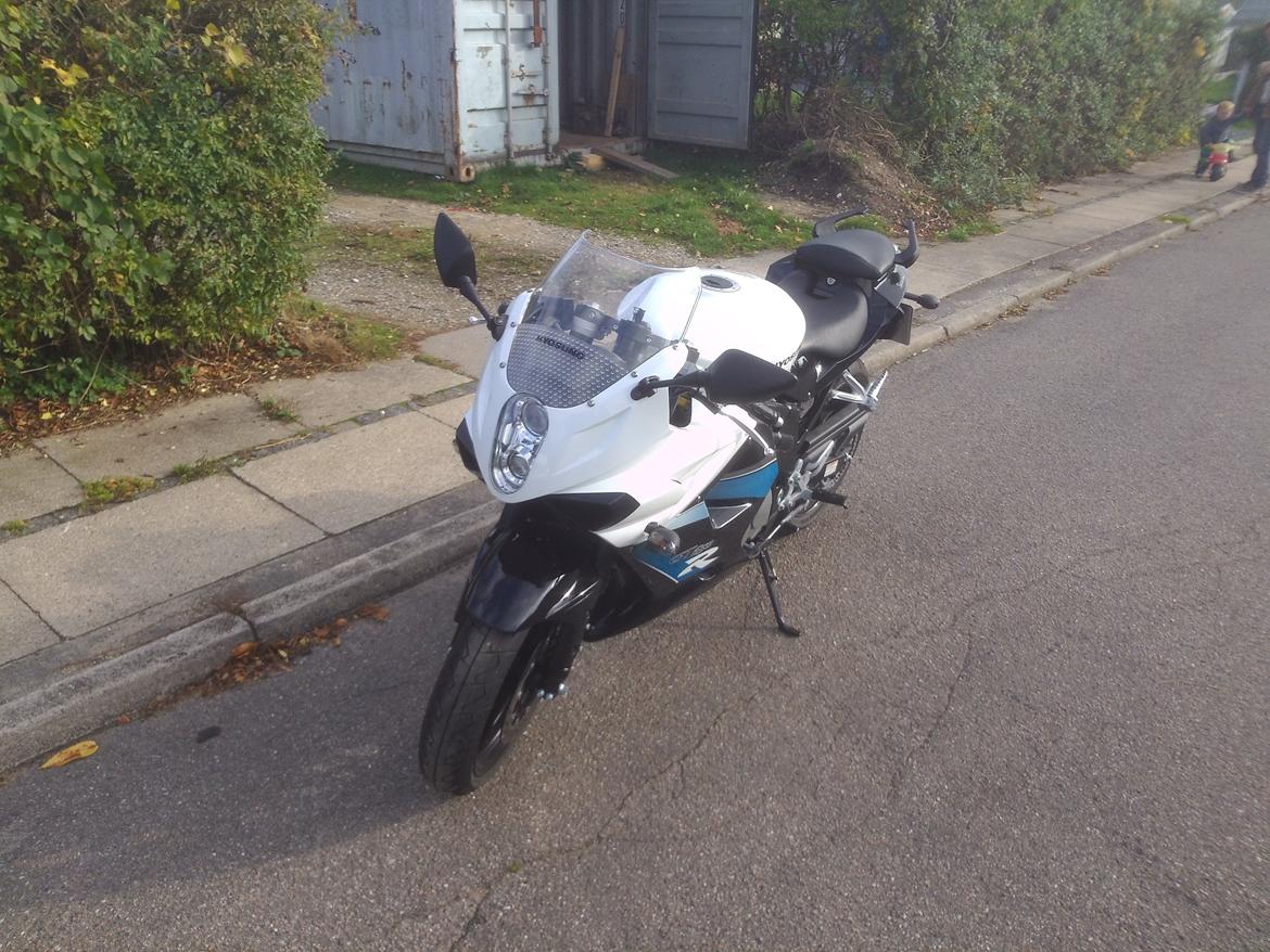 Hyosung GT650R EFI Special billede 2