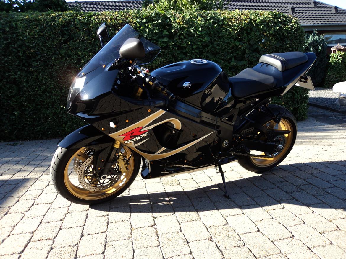 Suzuki GSX-R 1000 K3 (Totalskadet) billede 6