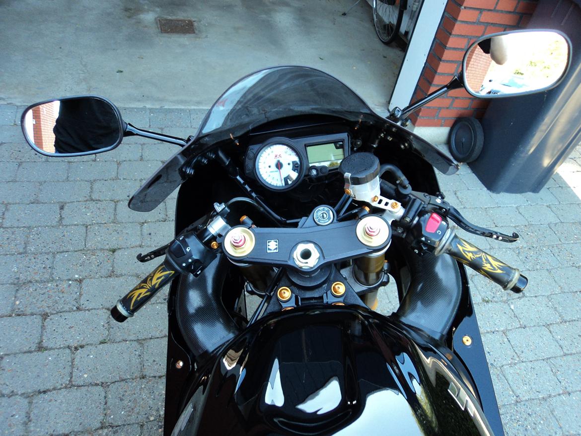 Suzuki GSX-R 1000 K3 (Totalskadet) billede 9