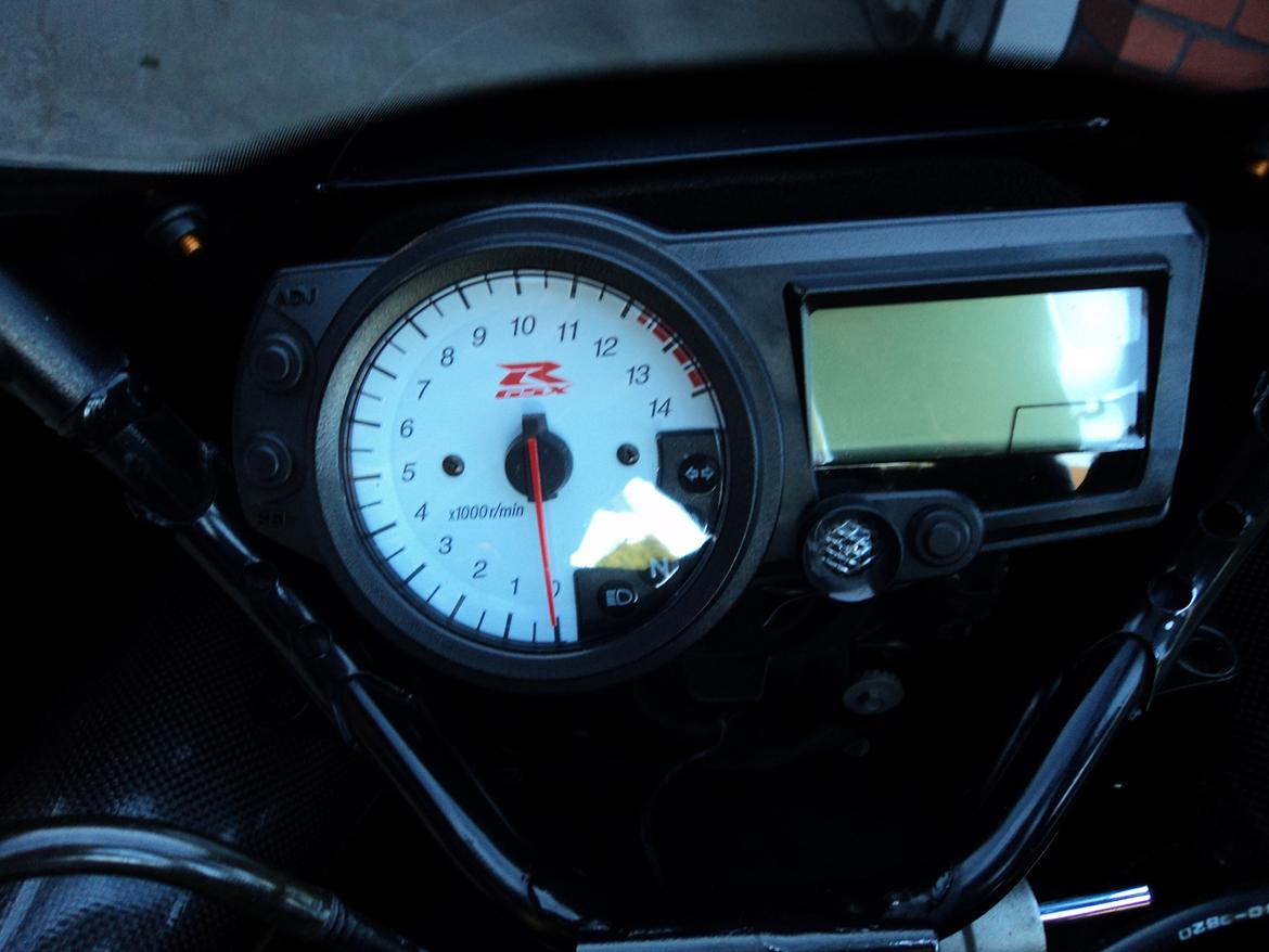 Suzuki GSX-R 1000 K3 (Totalskadet) billede 10