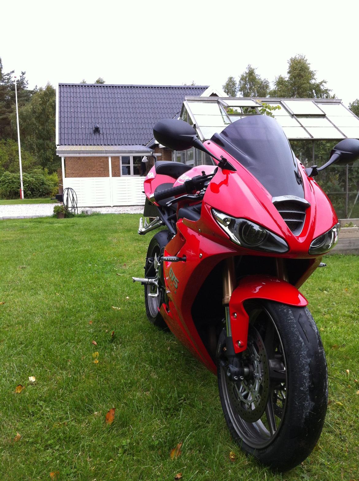 Triumph Daytona 675 ( SOLGT ) billede 5