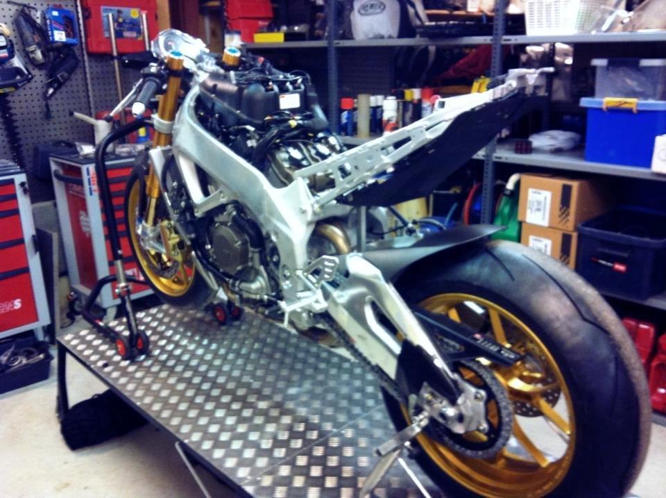 Aprilia A-RSV4 SBK-R EVO 1.1 - under ombygning billede 8