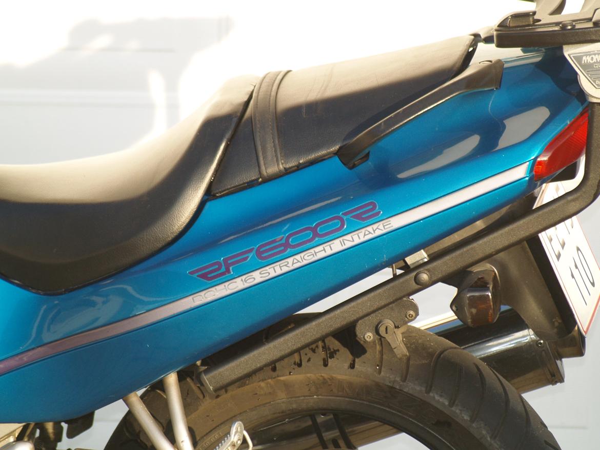 Suzuki RF600R *TIL SLAG* billede 11