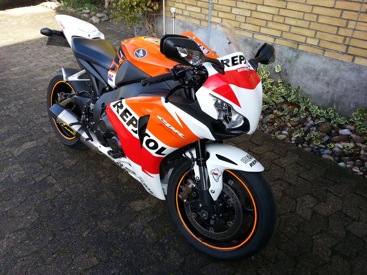 Honda CBR1000RRA billede 1