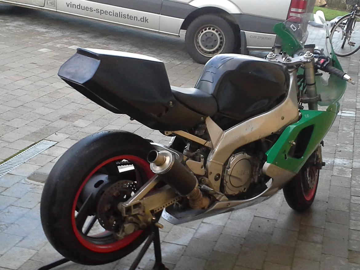 Yamaha yzf 750 r billede 6