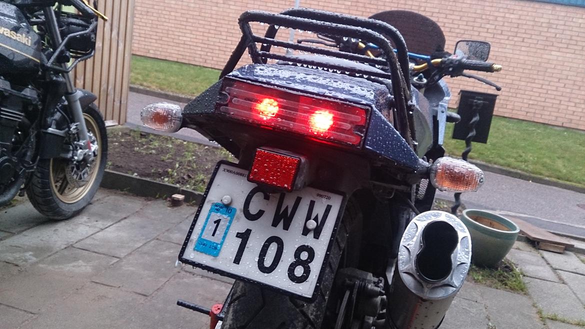 Kawasaki GPZ900R - SOLGT d. 8/12-2013 - Geiler LED-baglys billede 11
