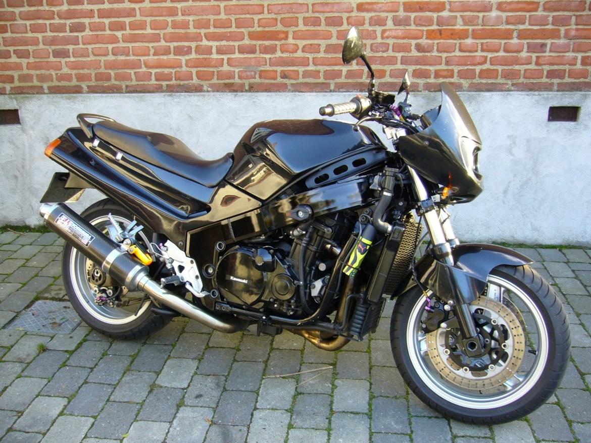 Kawasaki ZZR1100 billede 1