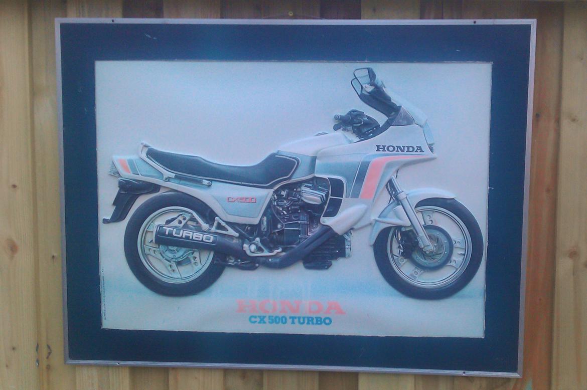 Honda CX500 Turbo - En plakatbørge jeg fik af konen til indvielses fest af mit nye værksted billede 9