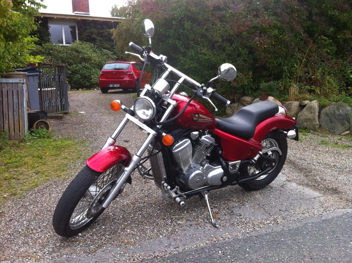 Honda shadow VT 600 - Sådan så den ud, da jeg hentede den :) billede 5