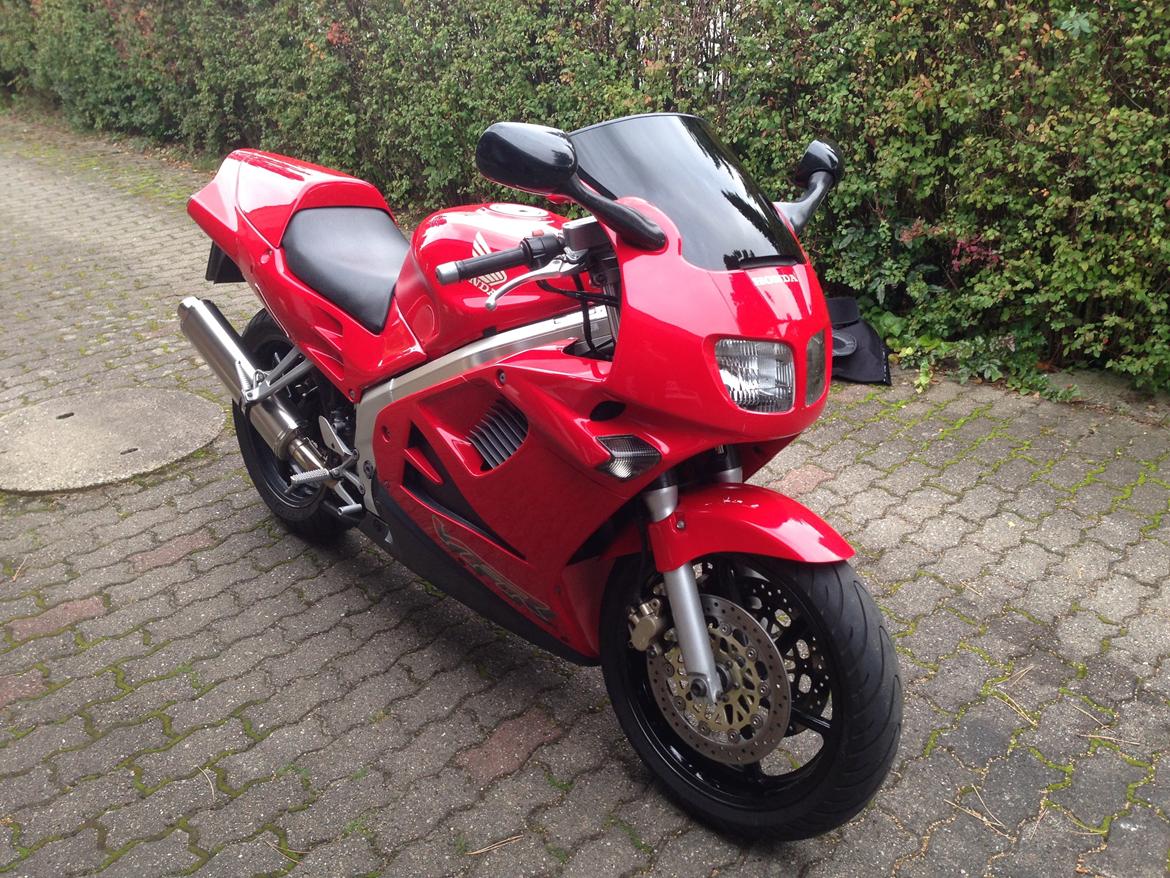 Honda VFR 750 RC36-2 billede 6